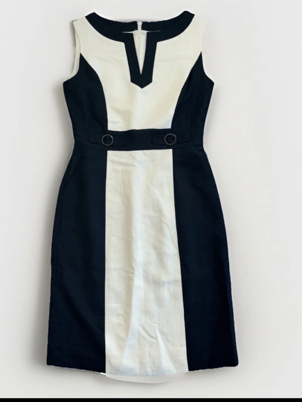 Tahari Classic Black and White Linen Sheath Dress - Sleek Colorblock Style